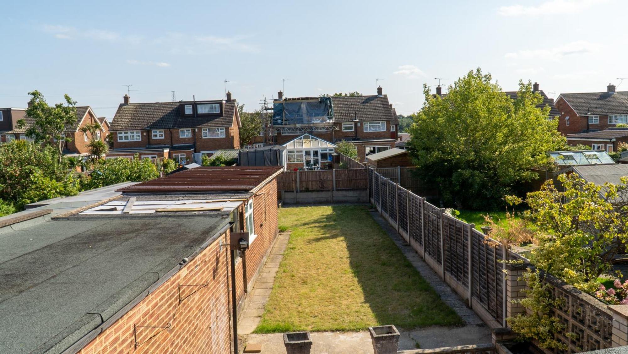 Onsitestays - Spacious 3 Bed House With Garden, Wifi & 4 Plus Parking Gravesend Zewnętrze zdjęcie